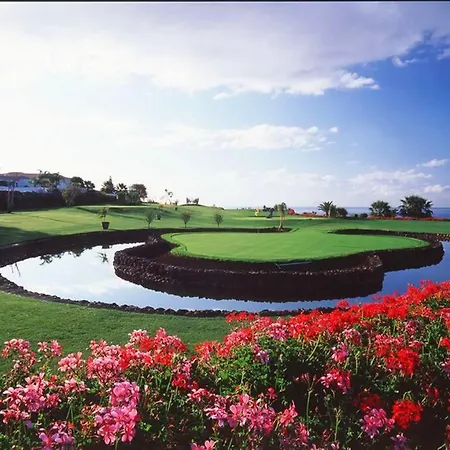 Apartment Classic Style With Pools