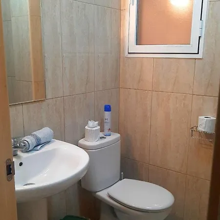 아파트 Classic Style With Pools