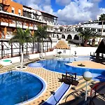 Classic Style With Pools Διαμέρισμα